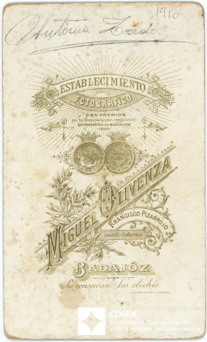 008.MM.FOT.P_1. 00382 (reverso).jpg