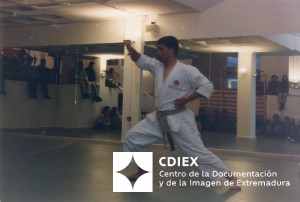 002.R.FOT.P_1. 00689.jpg
