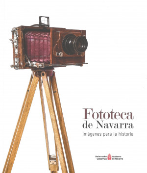 Fototeca de Navarra, imágenes para la historia  Exposición Archivo Real y General de Navarra, junio 2019-enero 2020.jpg